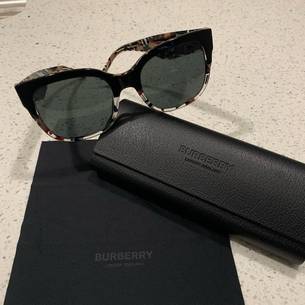 Burberry Sunglasses